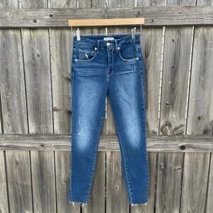 Good American • Good Legs Crop Blue376